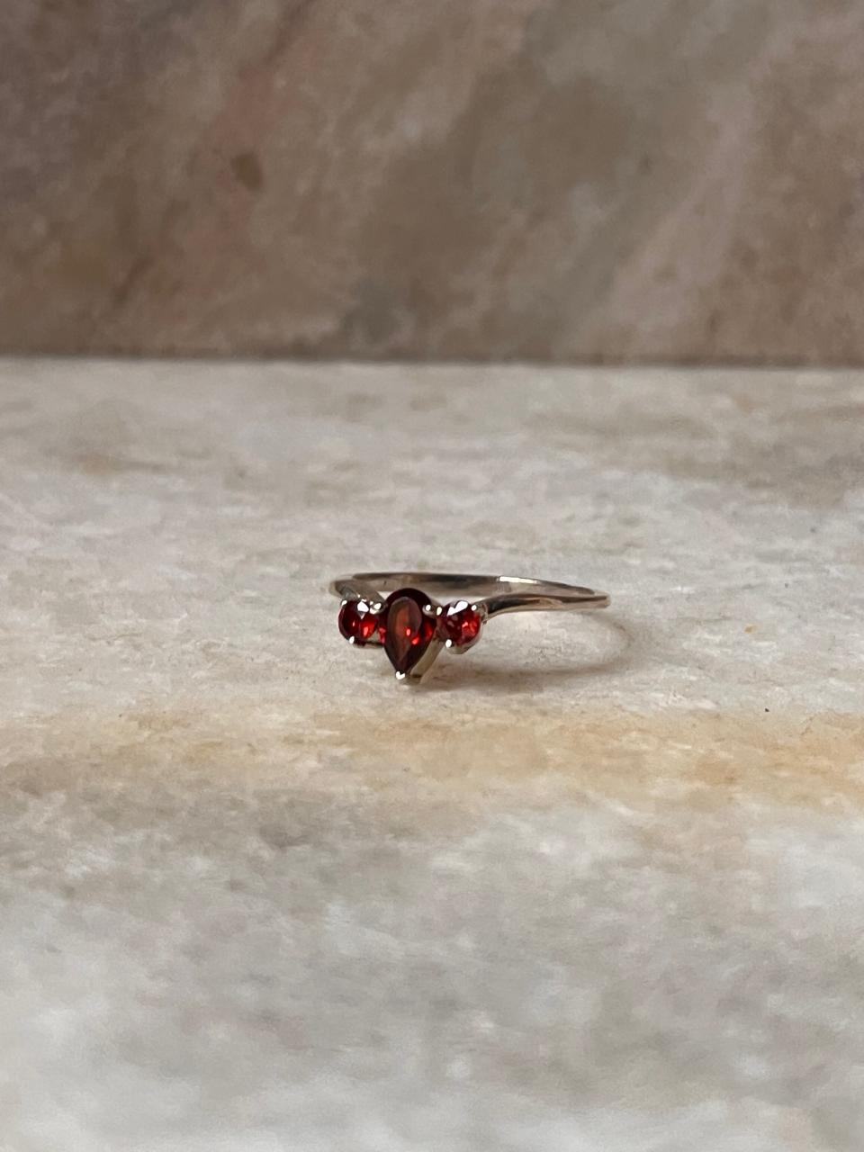 Garnet 3 Stone - Pear & Round Cut 925 Sterling Silver Ring