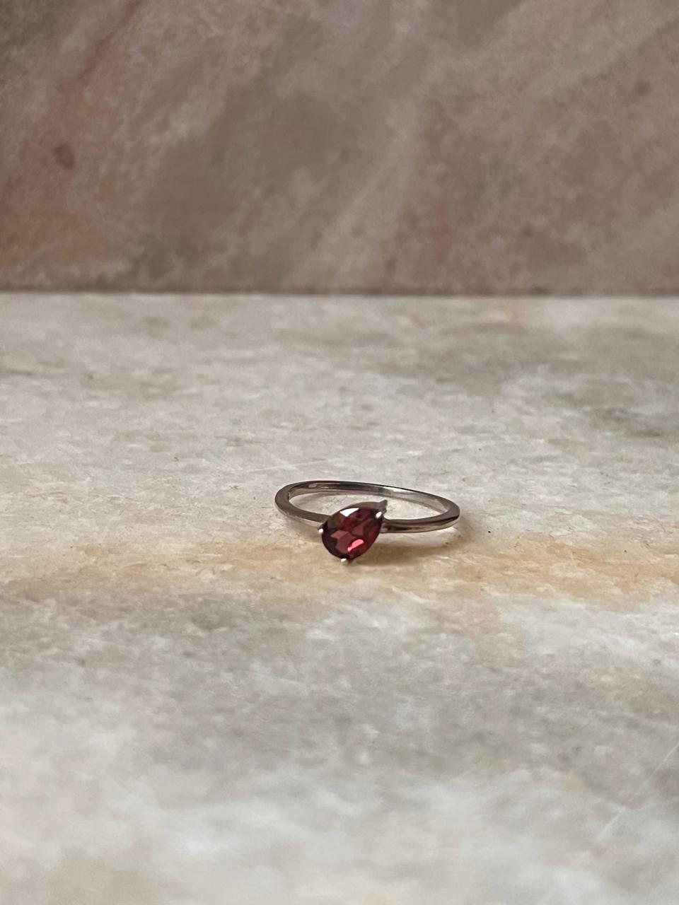 Garnet Pear Cut Solitaire 925 Sterling Silver Ring