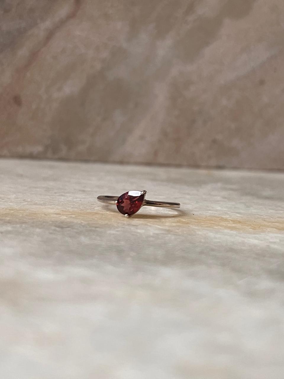 Garnet Pear Cut Solitaire 925 Sterling Silver Ring