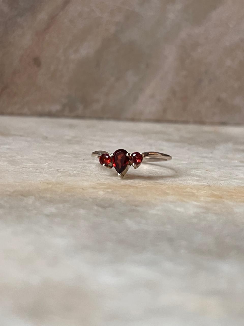 Garnet 3 Stone - Pear & Round Cut 925 Sterling Silver Ring