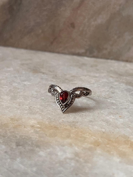 Garnet V Crown Boho 925 Sterling Silver Ring