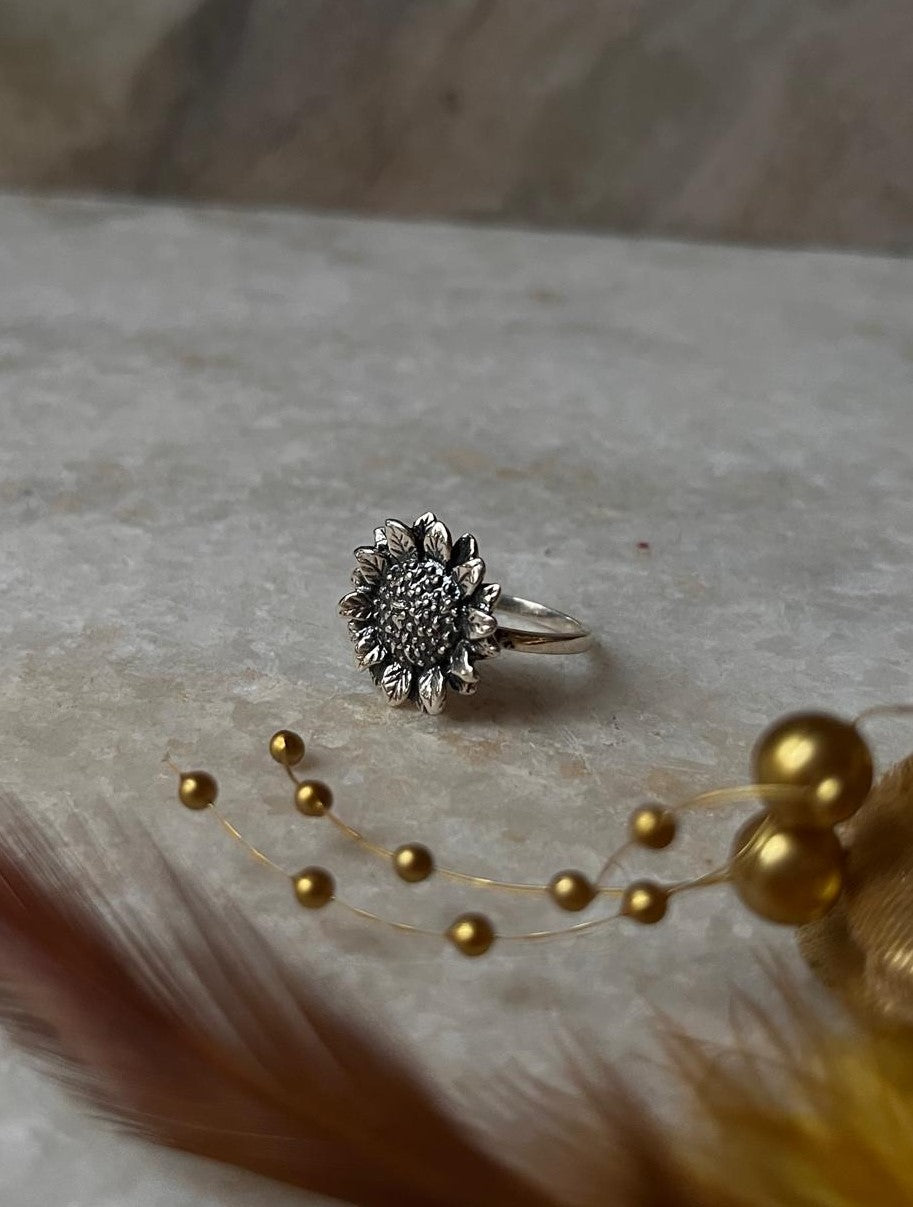 Big Sunflower Detailed 925 Sterling Silver Ring
