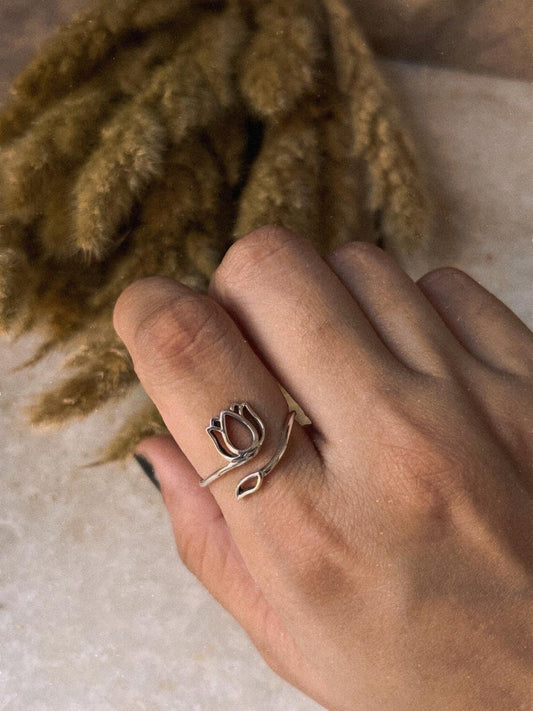 Lotus Cut Out Minimal Adjustable 925 Sterling Silver Ring