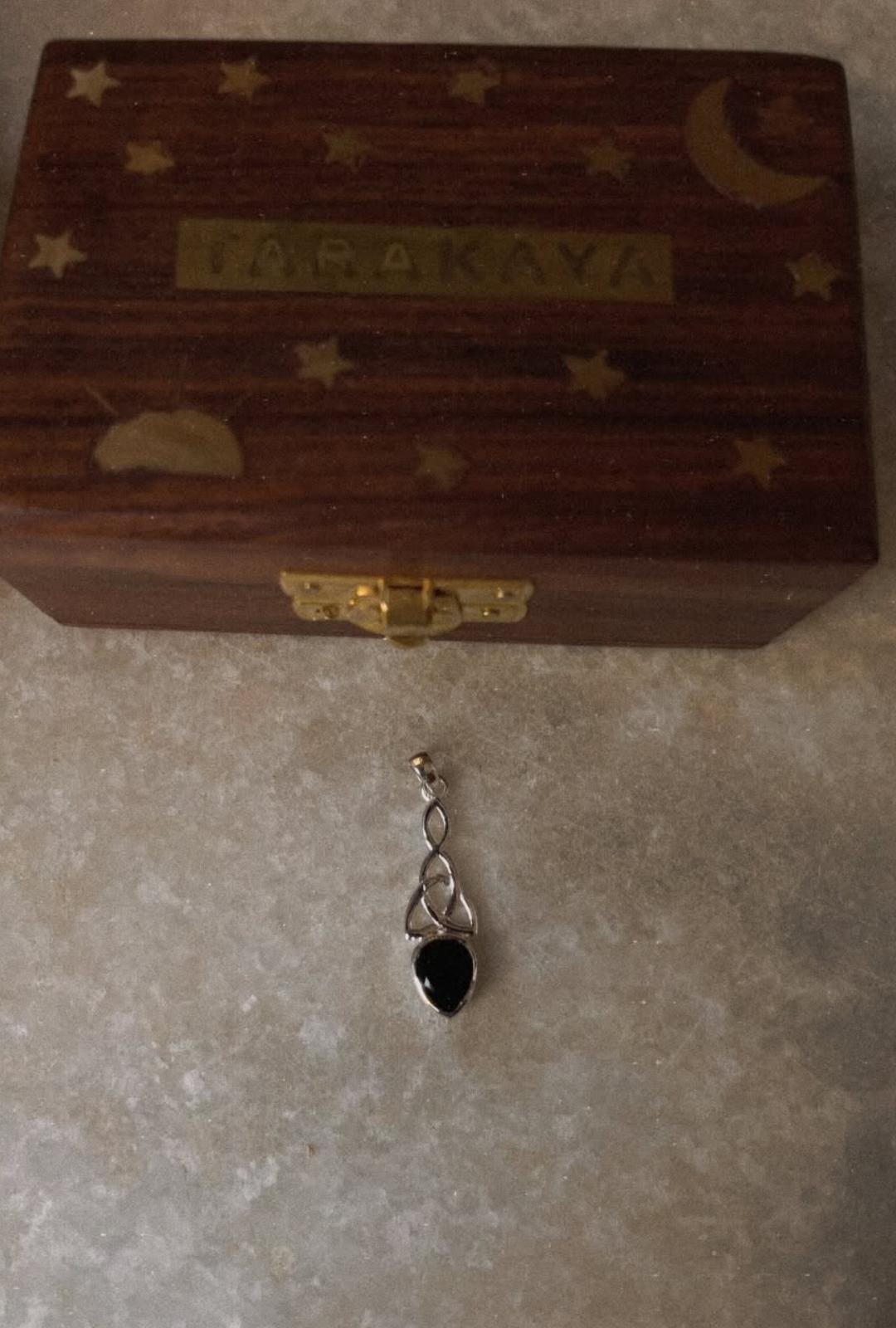 Handcrafted 925 Silver Celtic Trinity Knot Black Onyx Pendant