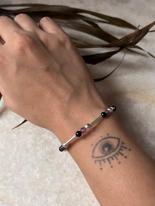 Black Onyx and Amethyst 4mm Crystals with Silver Beads Bracelet 