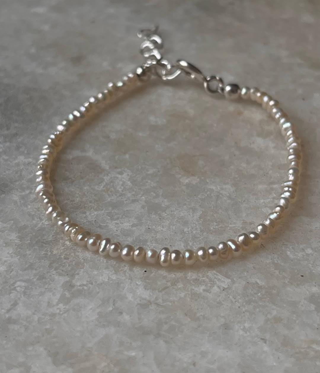 Classic Fresh water Pearls Warm Tone Round Shiny Stackable 2mm 925 Sterling Silver Lock Bracelet