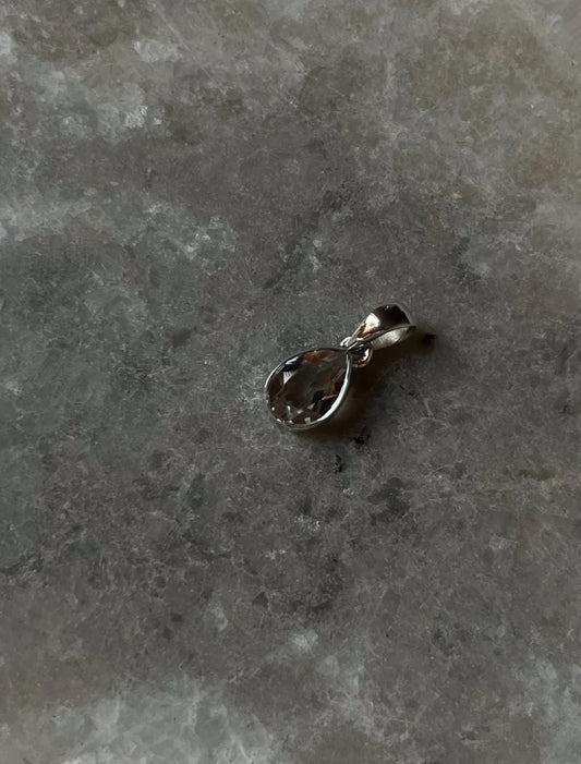 Clear Quartz Pear Cut 925 Sterling Silver Unisex Pendant