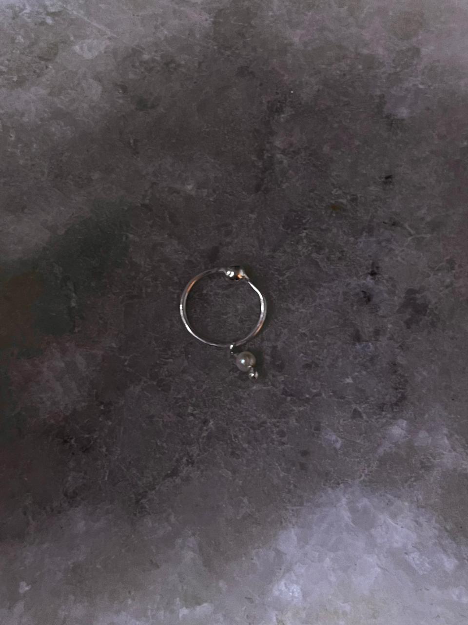 Elegant freshwater pearl and sterling silver septum piercing