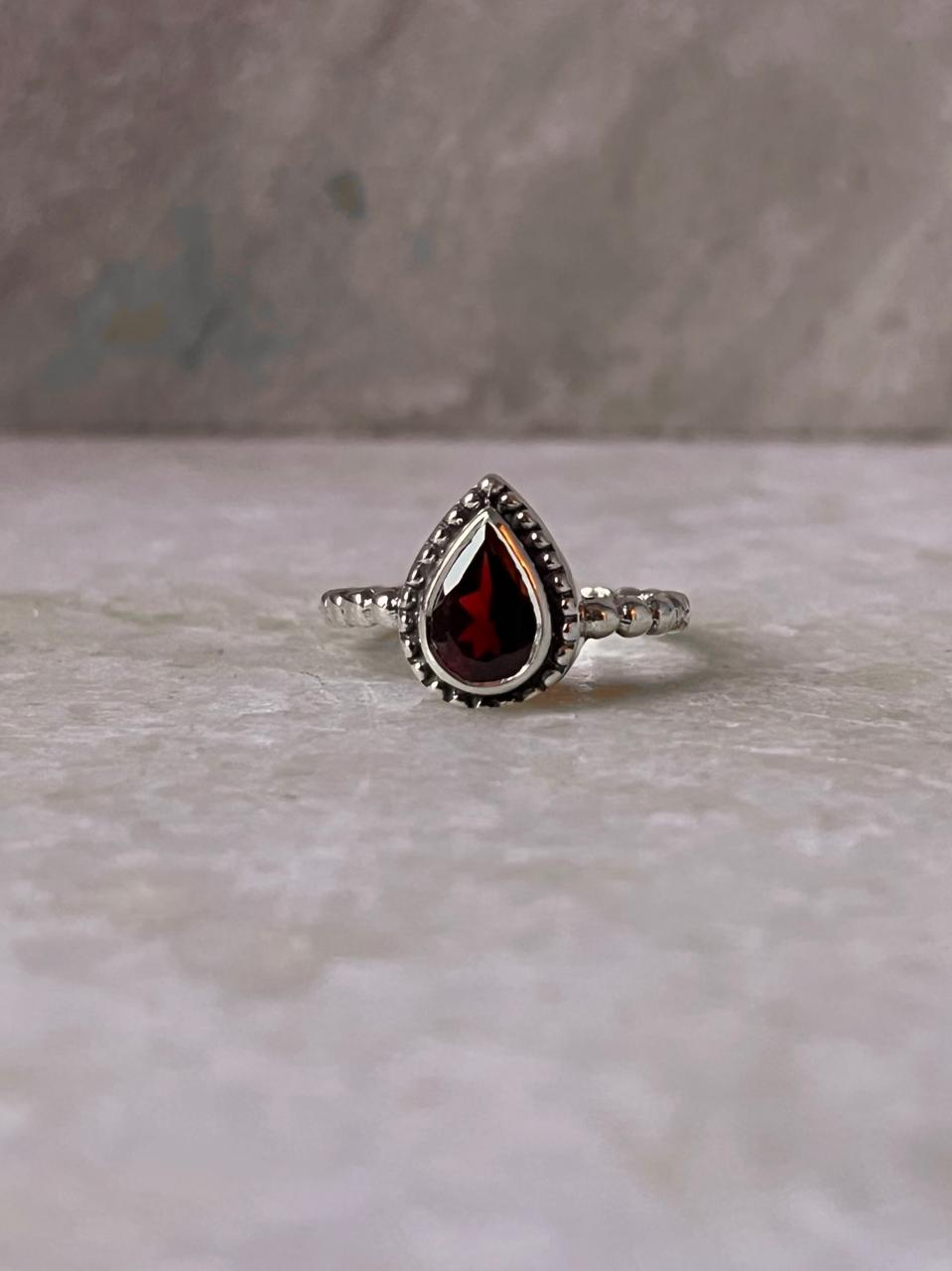 Garnet Pear Dot Band 925 Sterling Silver Ring