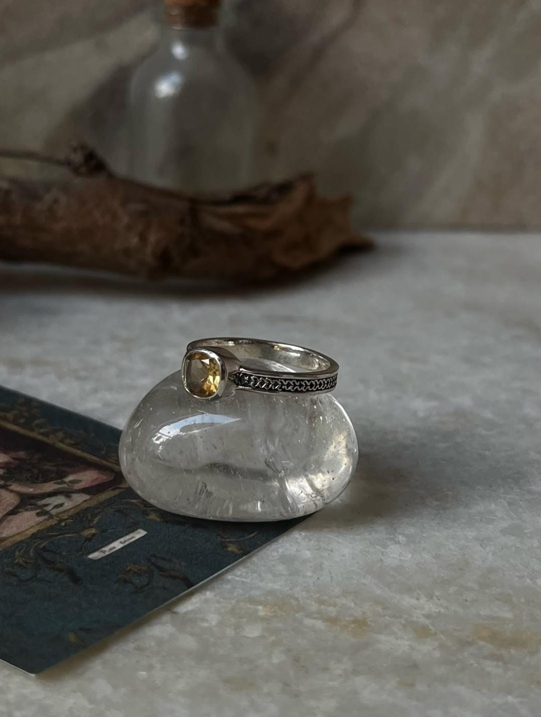 Classic Vintage Band Ring with Round Citrine in 925 Sterling Silver