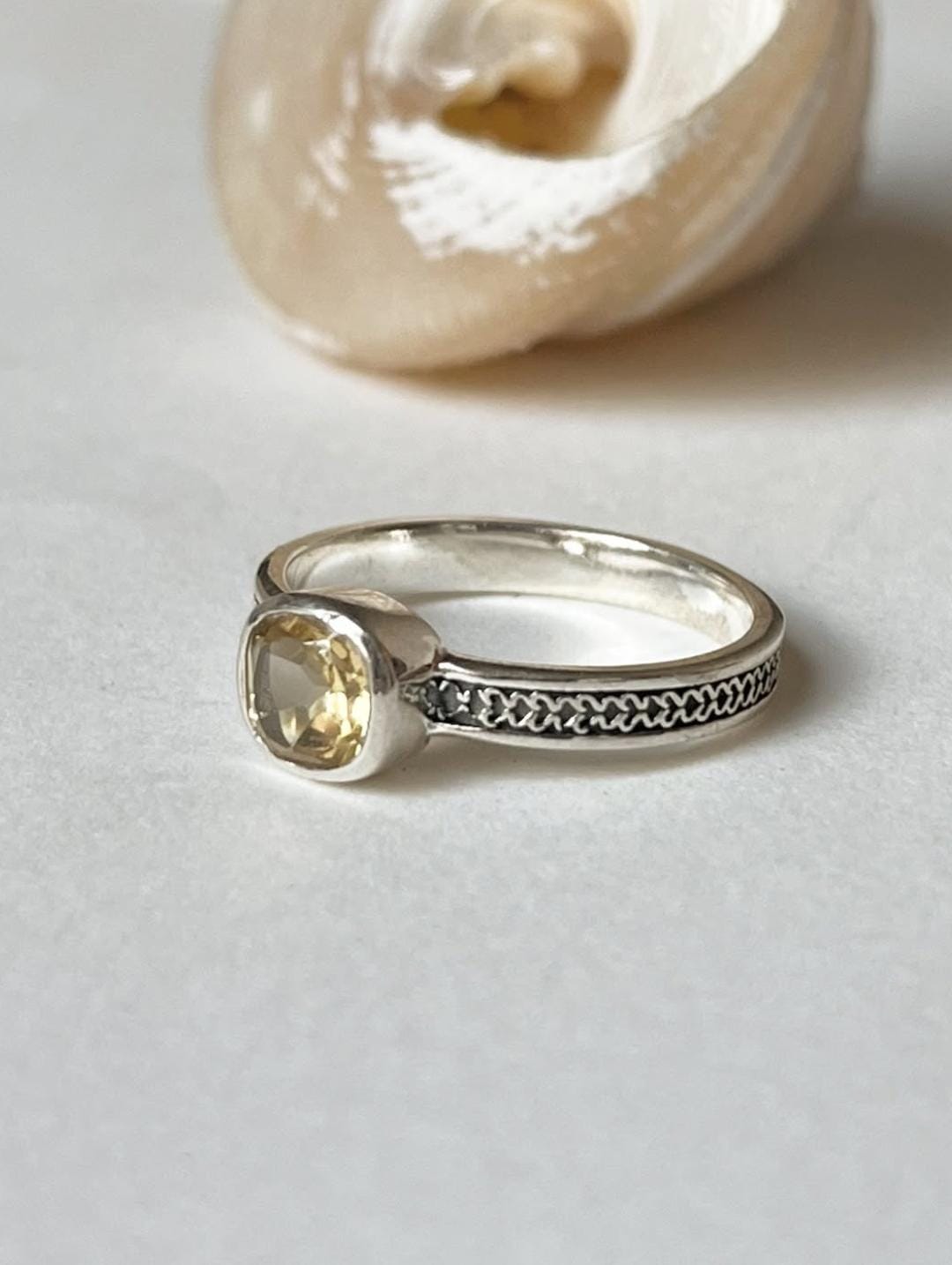 Yellow Citrine Round Cut Gemstone 925 Sterling Silver Ring  