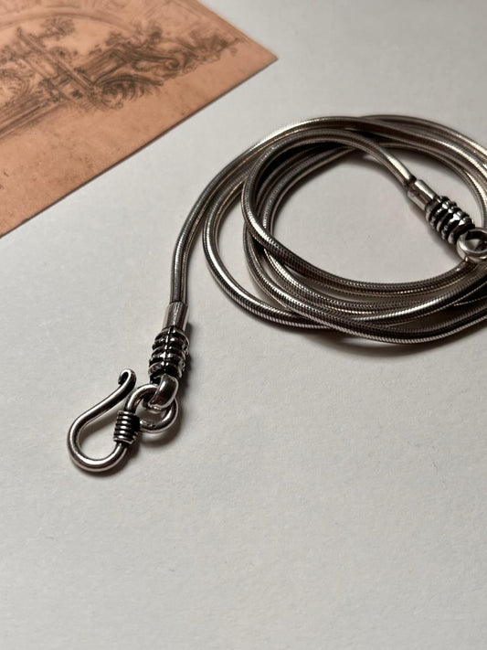 Antique snake chain with openable screw lock in 925 sterling silver  