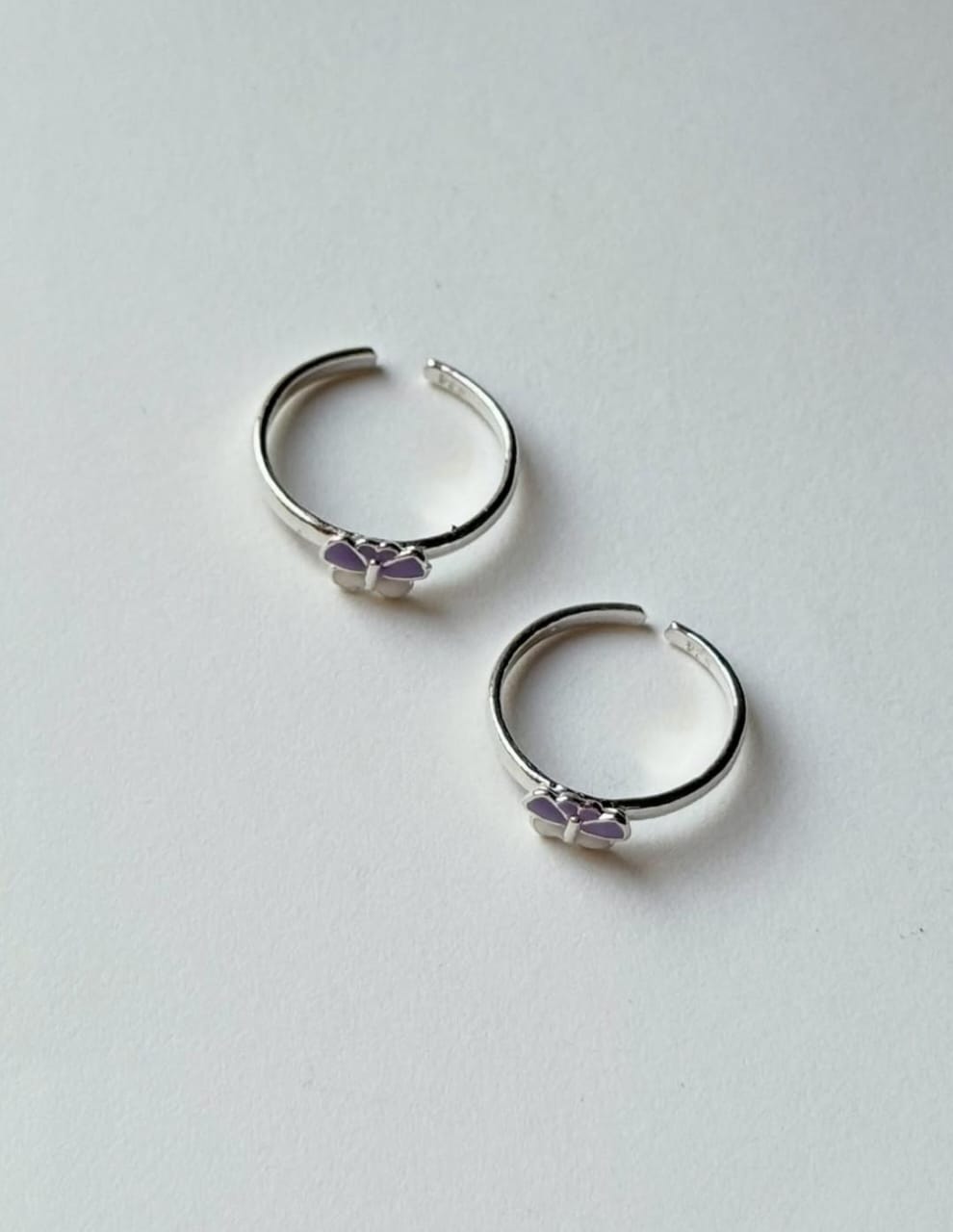 Elegant sterling silver toe ring with purple and white butterfly  