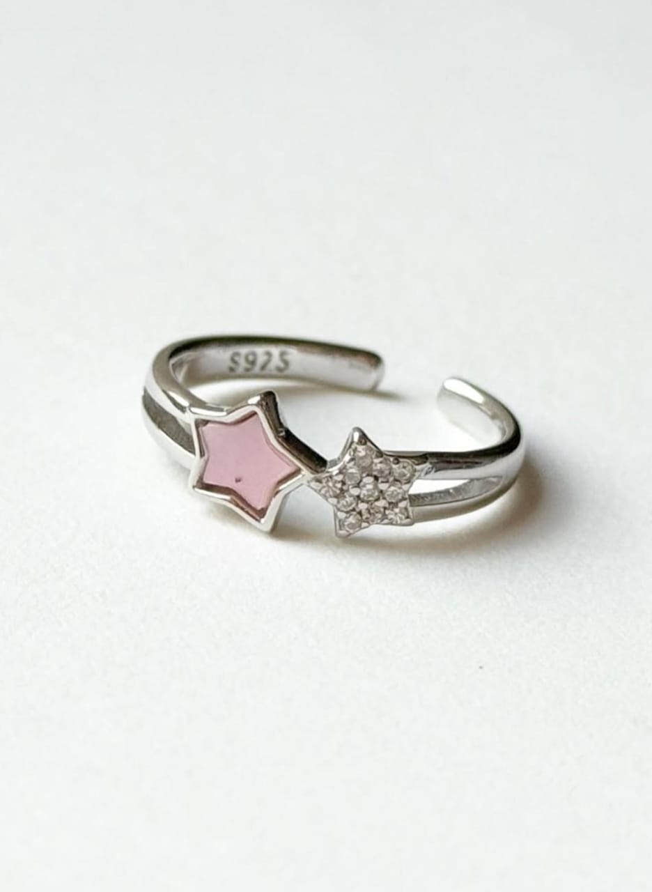 Dazzling pink and white cubic zirconia star toe ring  