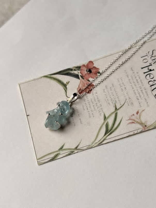 Elegant 925 silver aquamarine pendant for women  