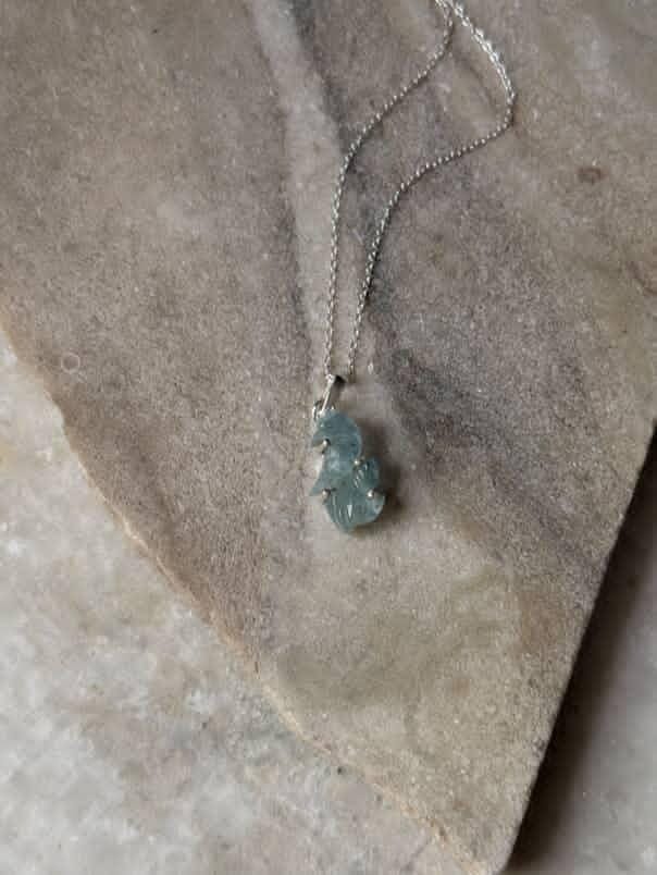 Elegant 925 silver aquamarine pendant for women