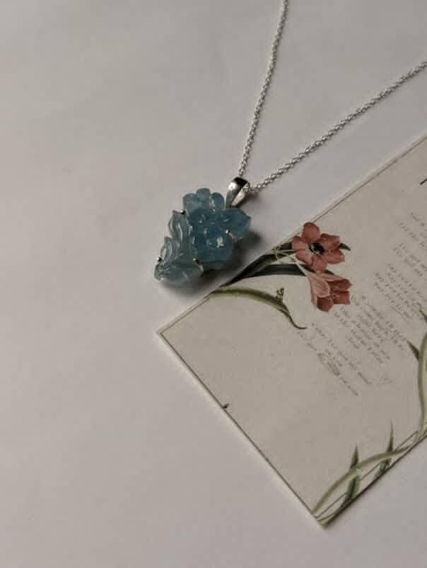 Handmade aquamarine gemstone pendant jewelry  