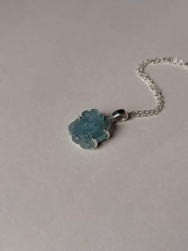 Handcrafted aquamarine pendant in sterling silver  