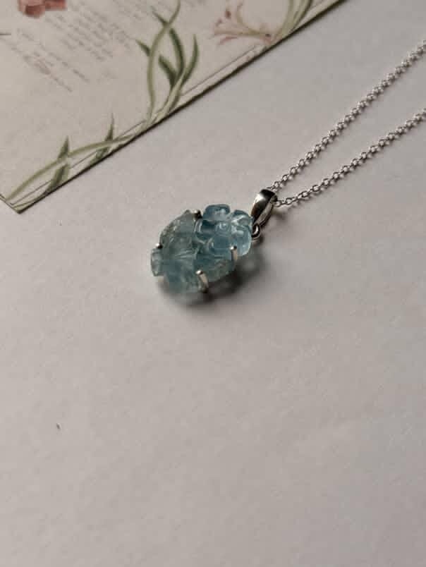 Forest theme aquamarine pendant handcrafted in silver
