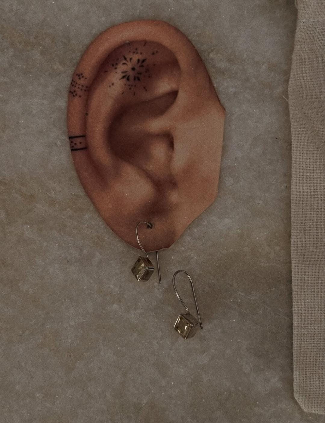 Yellow citrine square-shaped silver hook earrings