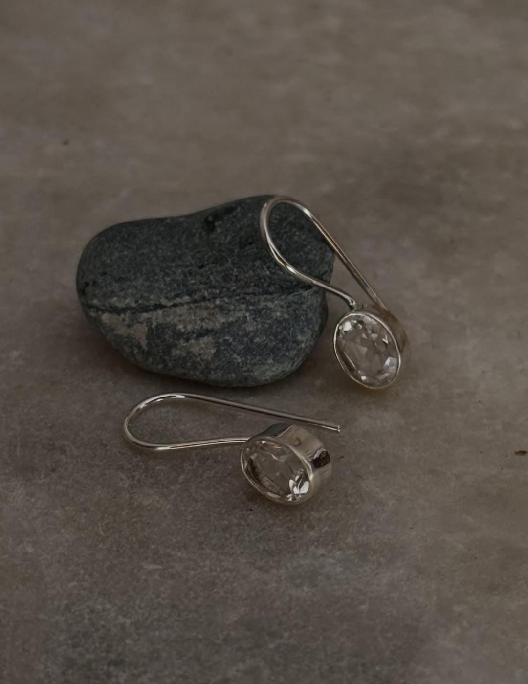 Clear Quartz Oval Hook 925 Sterling Silver Earrings