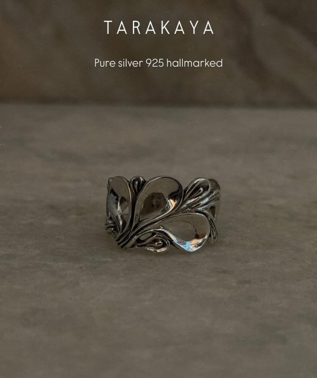 925 Sterling Silver Thick Vintage Filigree Motif Ring  