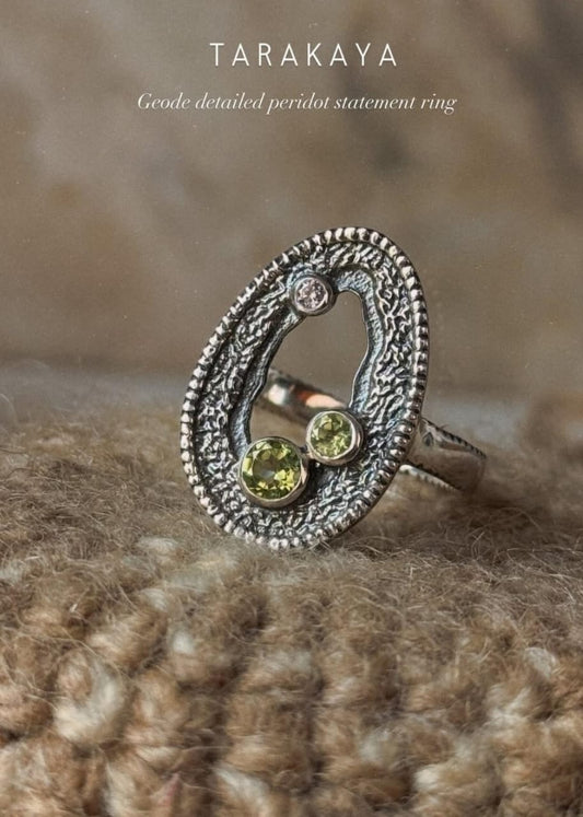 925 sterling silver geode detailed peridot white topaz statement ring