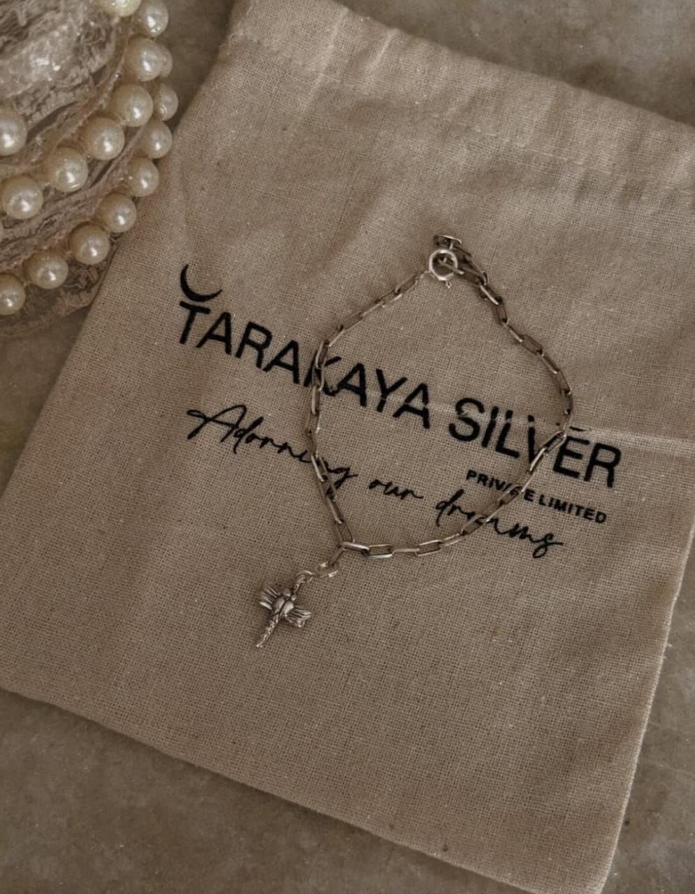 Paper clip chain bracelet with dragonfly charm in 925 sterling silver