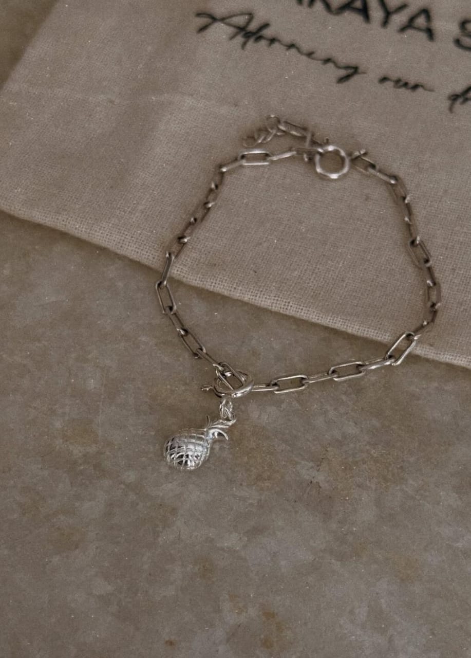 925 sterling silver paper clip bracelet with spiral shell charm  