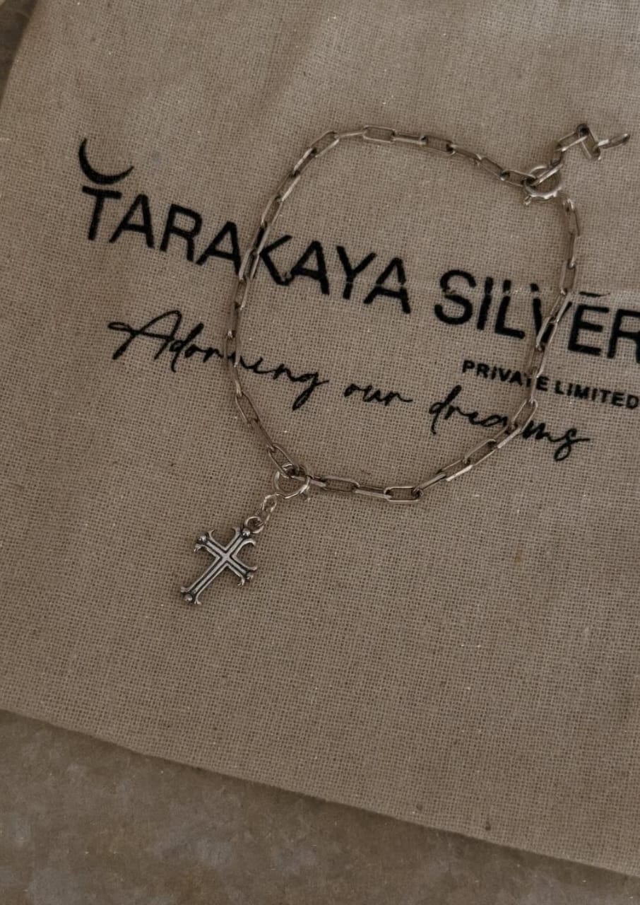 925 sterling silver paper clip bracelet with vintage Italian cross  