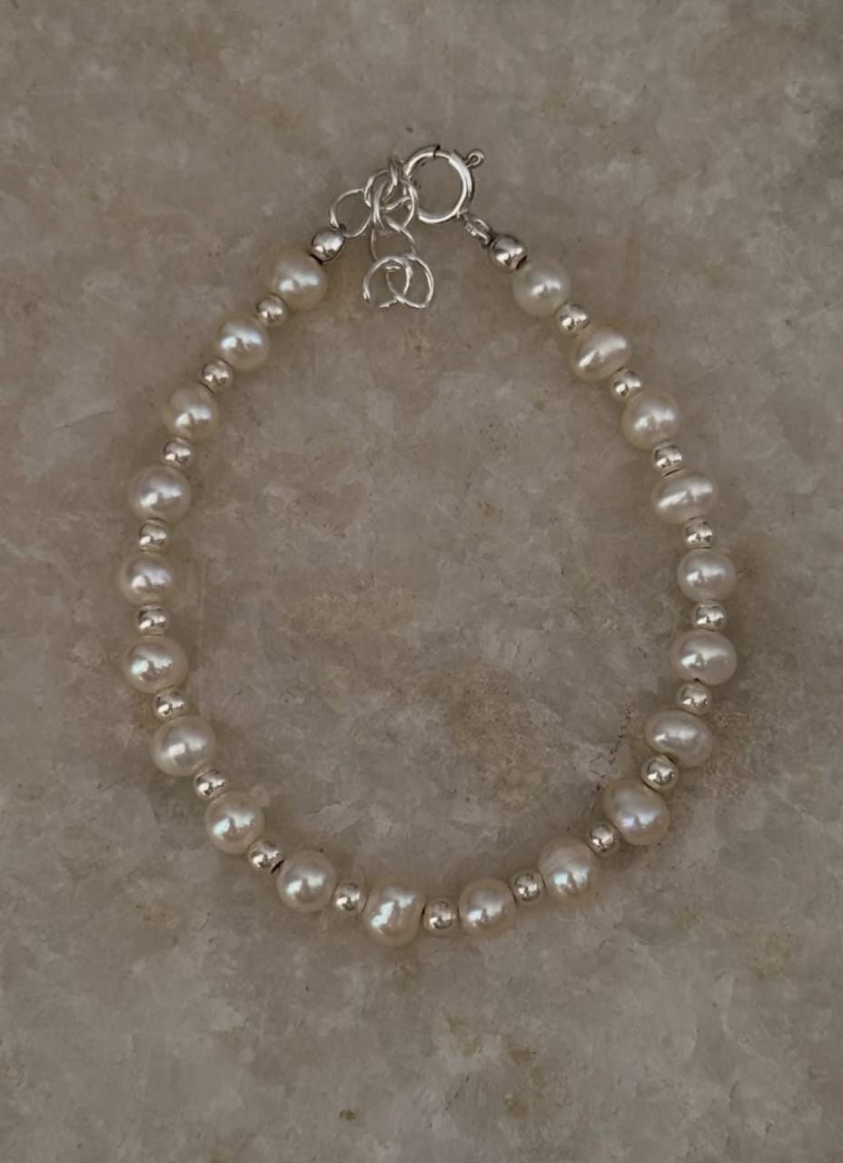 Artisan 925 sterling silver freshwater pearls baati bracelet with silver beads