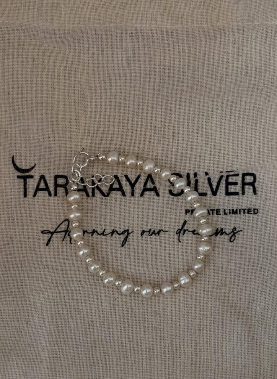 925 Sterling silver baati bracelet with freshwater pearls and tiny silver beads