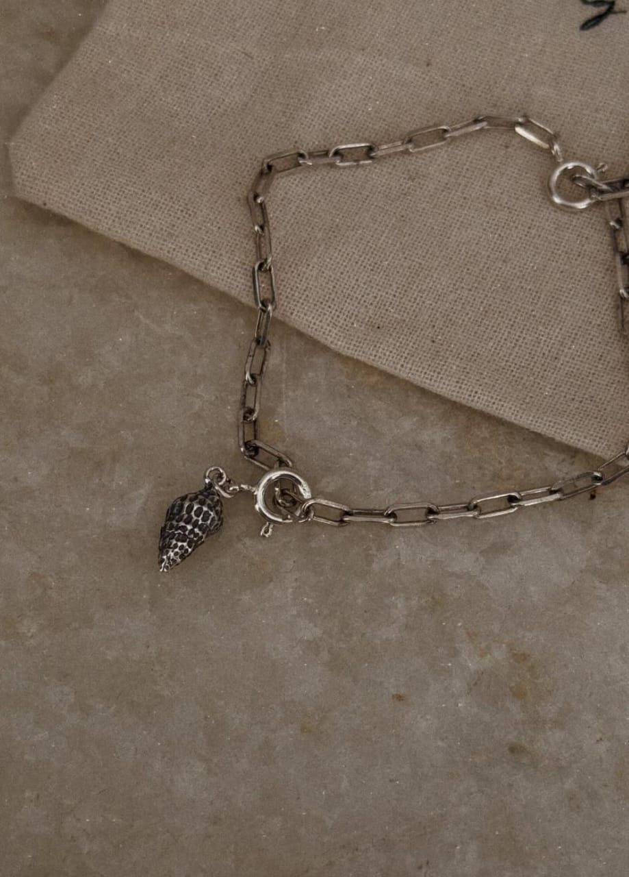 925 Sterling silver sea shell 3D charm bracelet with paper clip links