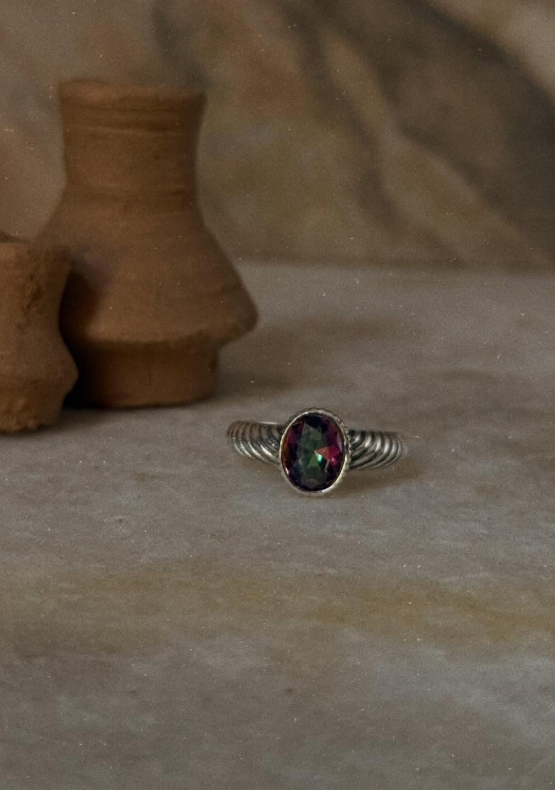 Vintage style 925 sterling silver mystic topaz band ring  