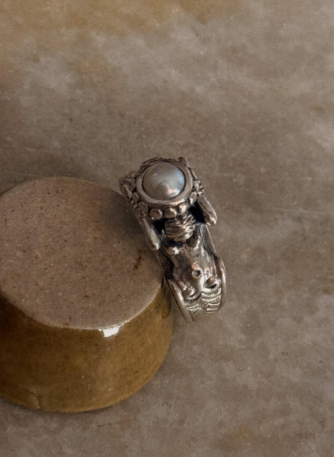 artisan 925 sterling silver twin sirens pearl statement ring 