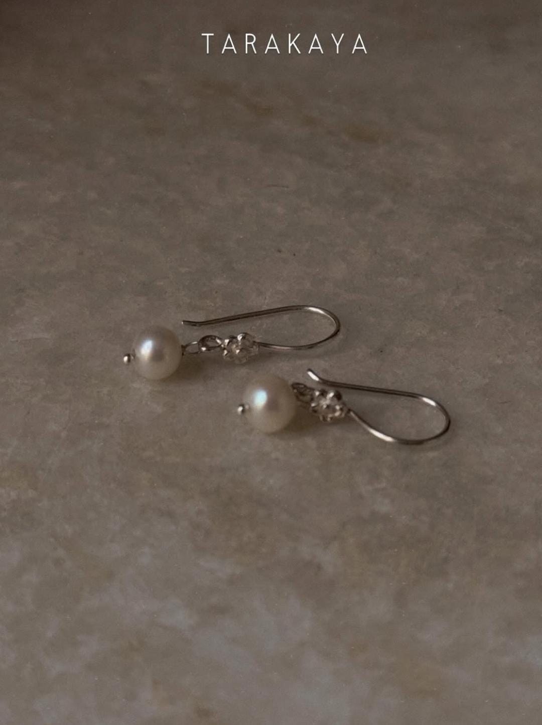 925 Sterling Silver Fresh Water Pearls Round Handcrafted Pretty Floral Hook Earrings