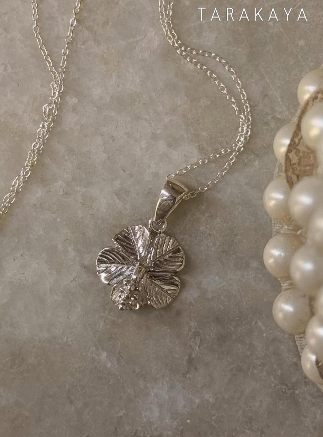925 Sterling Silver Hibiscus /Urdhul Flower Pendant