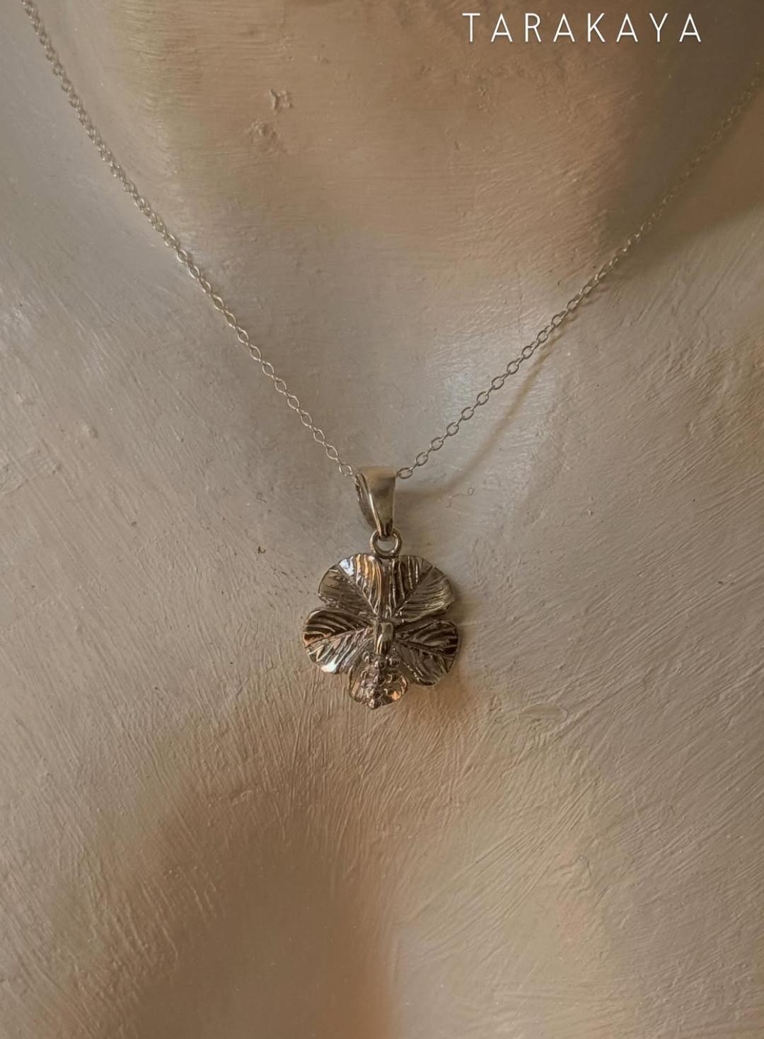 925 Sterling Silver Hibiscus /Urdhul Flower Pendant