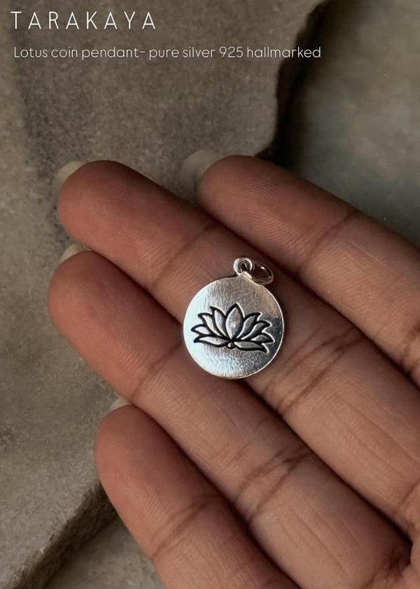925 Sterling Silver Lotus Engraved Pendant