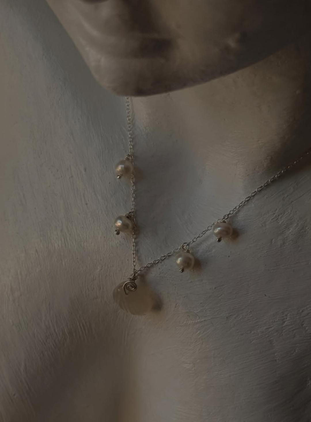 925 Sterling Silver Fresh Water Pearls Grey Moonstone Shell Carved Handcrafted Necklace